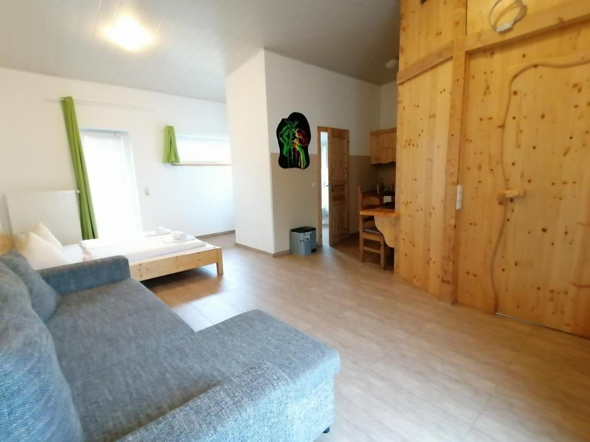 Campingplatz Am Treidlerweg Кёнигштайн-ан-дер-Эльбе Экстерьер фото