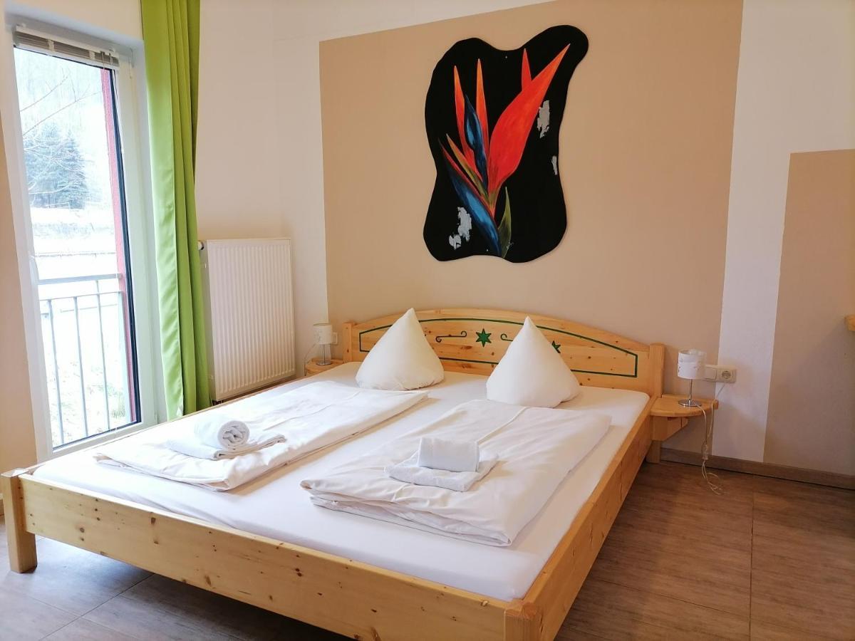 Campingplatz Am Treidlerweg Кёнигштайн-ан-дер-Эльбе Экстерьер фото