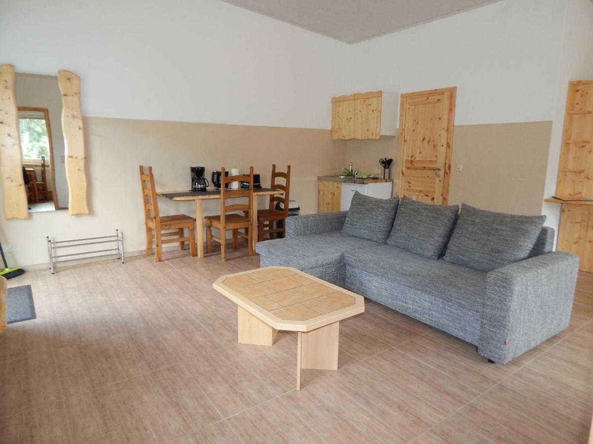 Campingplatz Am Treidlerweg Кёнигштайн-ан-дер-Эльбе Экстерьер фото